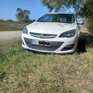 Opel Astra Sports Tourer - imagine 2
