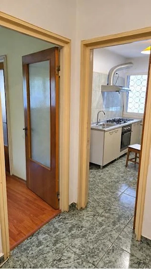 Vanzare Apartament 2 camere, 46 mp utili + lbalcon bloc 1970, Drumul Taberei - imagine 13