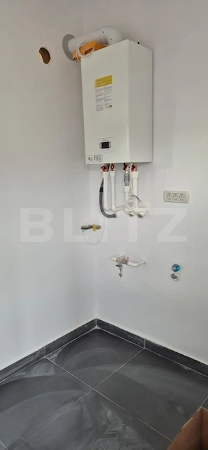 Casa frumoasa cu 3 camere in Ciurbesti - imagine 8