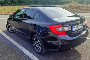 Honda Civic 4DR 2015 1.8 benzina - imagine 3