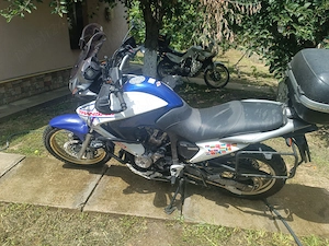 Honda Transalp XL700VA (ABS)   An 2009   Anvelope Noi   Echipată Touring - imagine 1