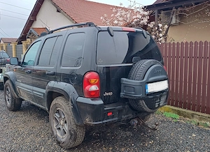 Jeep Cherokee 2004 - imagine 2