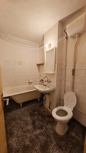Proprietar, apartament 2 camere,etaj 2 4,zona Stefan cel Mare -Gară( balcon mare+boxă 10mp in CF) - imagine 7