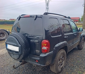 Jeep Cherokee 2004 - imagine 8