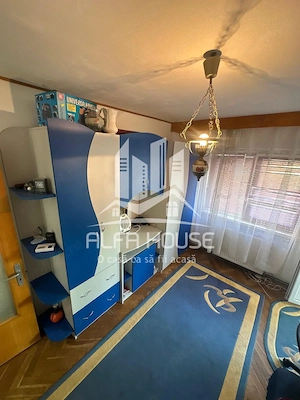 Vand 4 camere Decomandat zona Micro 4 Govandari etajul 1  - imagine 6