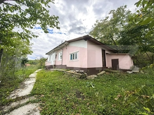 Casa de vanzare, 74 mp, teren 2.982 mp, zona Costuleni – DN28