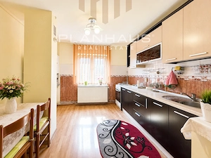 Apartament 2 camere - decomandat Moldovei zona Ambasador  - imagine 3