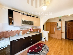 Apartament 2 camere - decomandat Moldovei zona Ambasador  - imagine 4