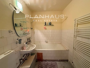 Apartament 2 camere - decomandat Moldovei zona Ambasador  - imagine 7