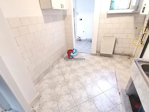 Apartament 2 camere semidecomandat / etaj 1 / Sud / Posta Maratei
