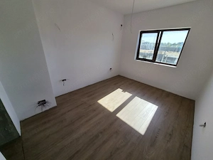 Duplex NOU. 4 camere. Spatios. La cheie - imagine 9