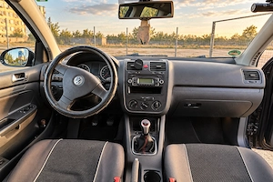VW Golf 5 1.4 benzina, Climatic, distributie cu factura - imagine 7