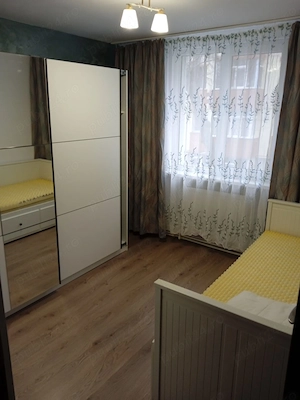 Proprietar ofer pentru închiriere apartament 2 camere mobilat,utilat, renovat  - imagine 3