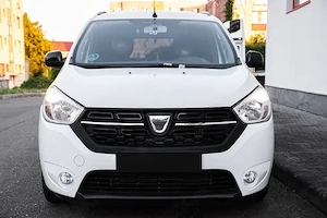 Dacia Lodgy 1.5 dCi 110 CP Laureate | 2021 | CarPlay | Camera marsarier - imagine 8