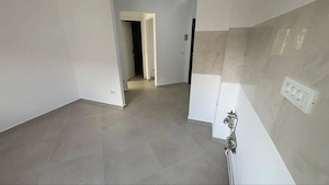 Vand apartament 2 camere tractorul - imagine 8