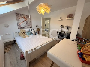 Casa individuala moderna de vanzare cu 5 camere 2 bai teren Sura Mare - imagine 12