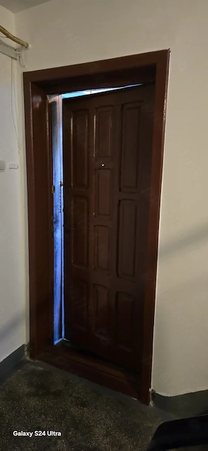 Vand apartament 2 camere decomandat in Deva str. Minerului
