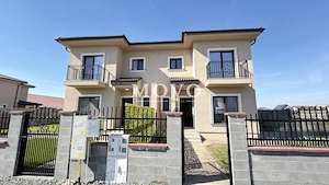 Duplex cu 4 camere | Toate utilitatile | Zona excelenta | Curte amenajata
