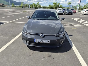 Vând VW Golf 8 2.0 TDI an 2021 - imagine 2