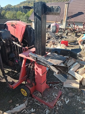 crepator lemne dupa tractor 