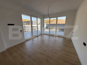 Penthouse superb, terasa 73 mp, zona Donath - imagine 2
