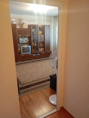 Închiriez apartament 2 camere, decomandat - zona Mihai Bravu (lângă Maternitate) - imagine 3