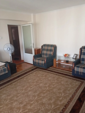 Închiriez apartament 2 camere, decomandat - zona Mihai Bravu (lângă Maternitate) - imagine 4