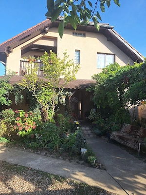 casă de vânzarea 
