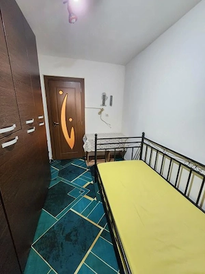 Închiriez apartament cu 3 camere în Șagului  - imagine 3