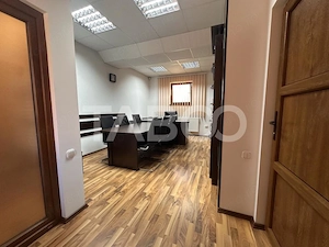 Spatiu de birouri mobilat de inchiriat acces stradal si curte Luptei - imagine 2