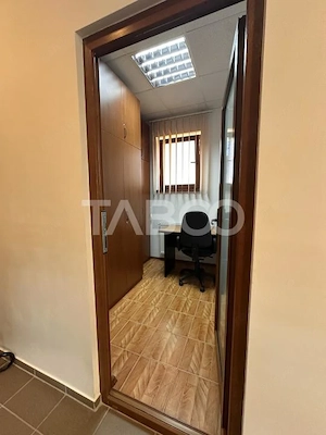 Spatiu de birouri mobilat de inchiriat acces stradal si curte Luptei - imagine 14