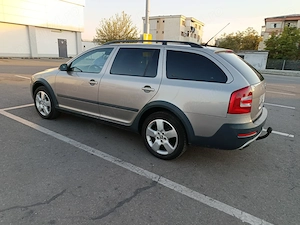 Skoda Octavia (2) Scout 2.0 TDI - imagine 4