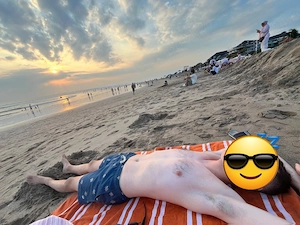 Barbat 34 ofer și caut momente de intimitate și relaxare cu doamne sau domnisoare. 