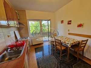 Casa cu 5 camere, garaj si curte in Andrei Muresanu - imagine 5