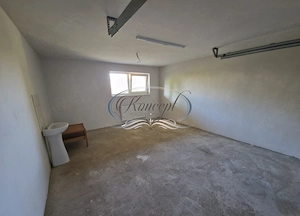 Casa cu 5 camere, garaj si curte in Andrei Muresanu - imagine 18