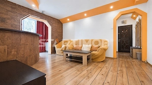 Apartament trei camere mobilat zona Astra