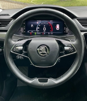  Skoda Superb 2,0 TDI 2022 - imagine 8