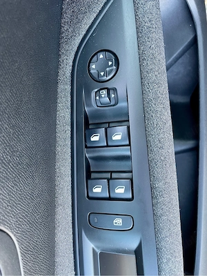 Peugeot 3008, 2019, economic, performant, ideal pentru familie, Euro 6 - imagine 6