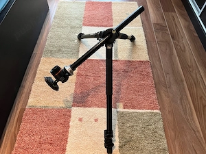 Trepied Manfrotto si Cap Trepied Gitzo