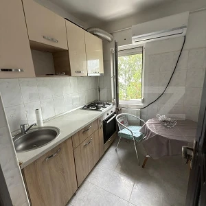 Apartament cu 2 camere, 38 mp, zona Vest - imagine 6
