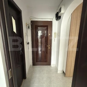 Apartament cu 2 camere, 38 mp, zona Vest - imagine 9