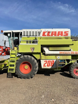 Vând combină agricolă Claas Mega 208 cu heder păioase 5m   stare excelentă - imagine 3