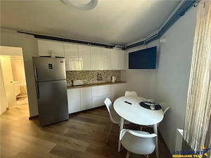 Imobil 2 camere, decomandat, complet renovat 2024, Grivitei, Brasov - imagine 9
