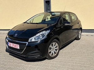 Peugeot 208 1.2 PureTech Access an fabr.2018
