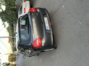 Suzuki Swift hibrid cu numai 20900 km .  - imagine 4