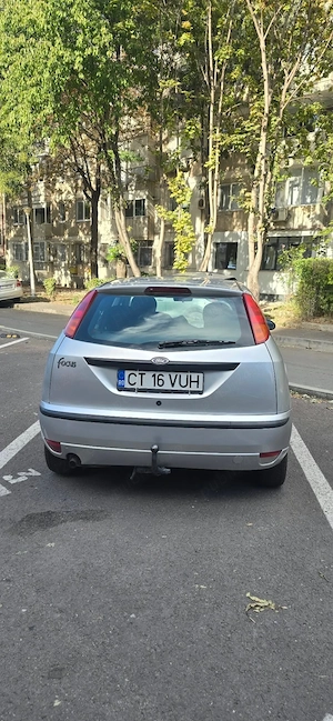 FORD Focus 1.6i - imagine 5