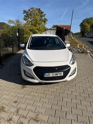 Hyundai i30 1.6 diesel euro 5 - imagine 5