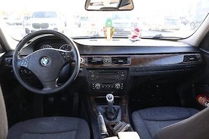 BMW 320d E9  CP, cutie manuală,  313.500 km - imagine 2