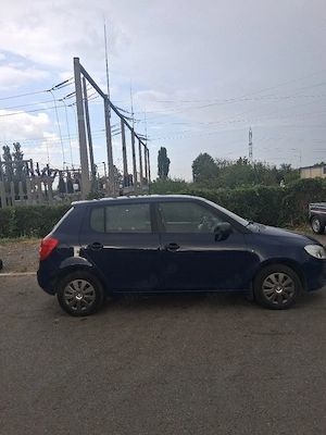        Proprietar vând Skoda Fabia 2  1,2 benzina 2012 - imagine 9