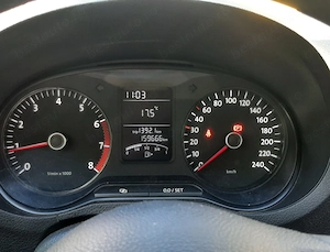 Vând VW Polo 6R 1.2 Benzina  - imagine 2